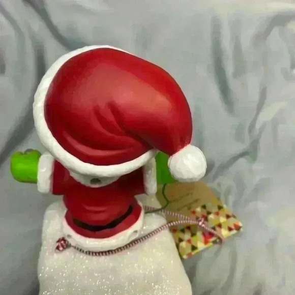 Hallmark 2015 Peanuts Gang Christmas Music and Light Show featuring Linus NWT - Picture 15 of 16